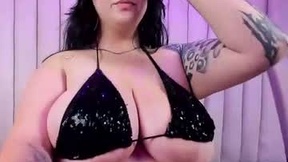 Recent Screenshot of  victoriabigboobs_