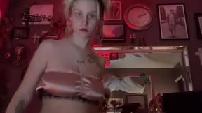 Recent Screenshot of  violetfaee