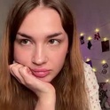 violettascarlett_'s Profile Picture