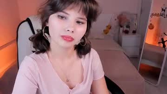 vivienne_shy