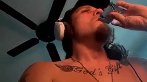 Recent Screenshot of  whatever36_36