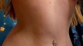 Recent Screenshot of  xloe_queen