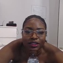 xo_nia's Profile Picture