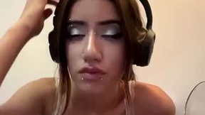 Recent Screenshot of  yettahagins