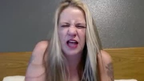 Recent Screenshot of  yourmomma999