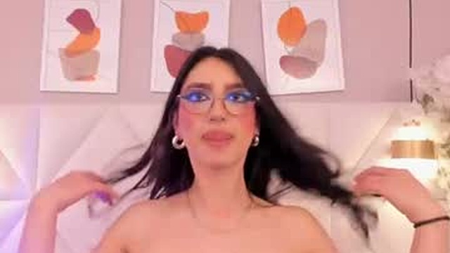 zoey_kiss_